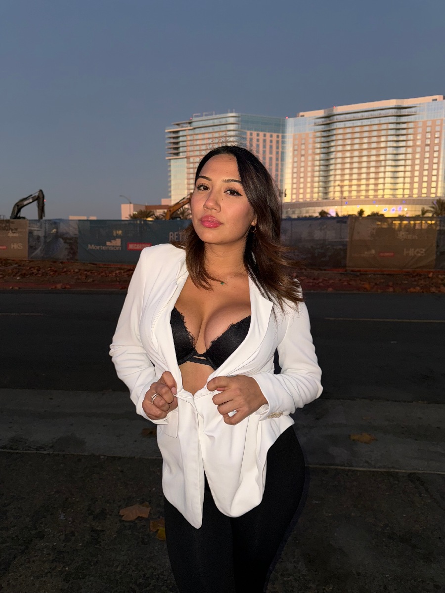 Take a pause and enjoy Ali Cruz — streaming from Lima