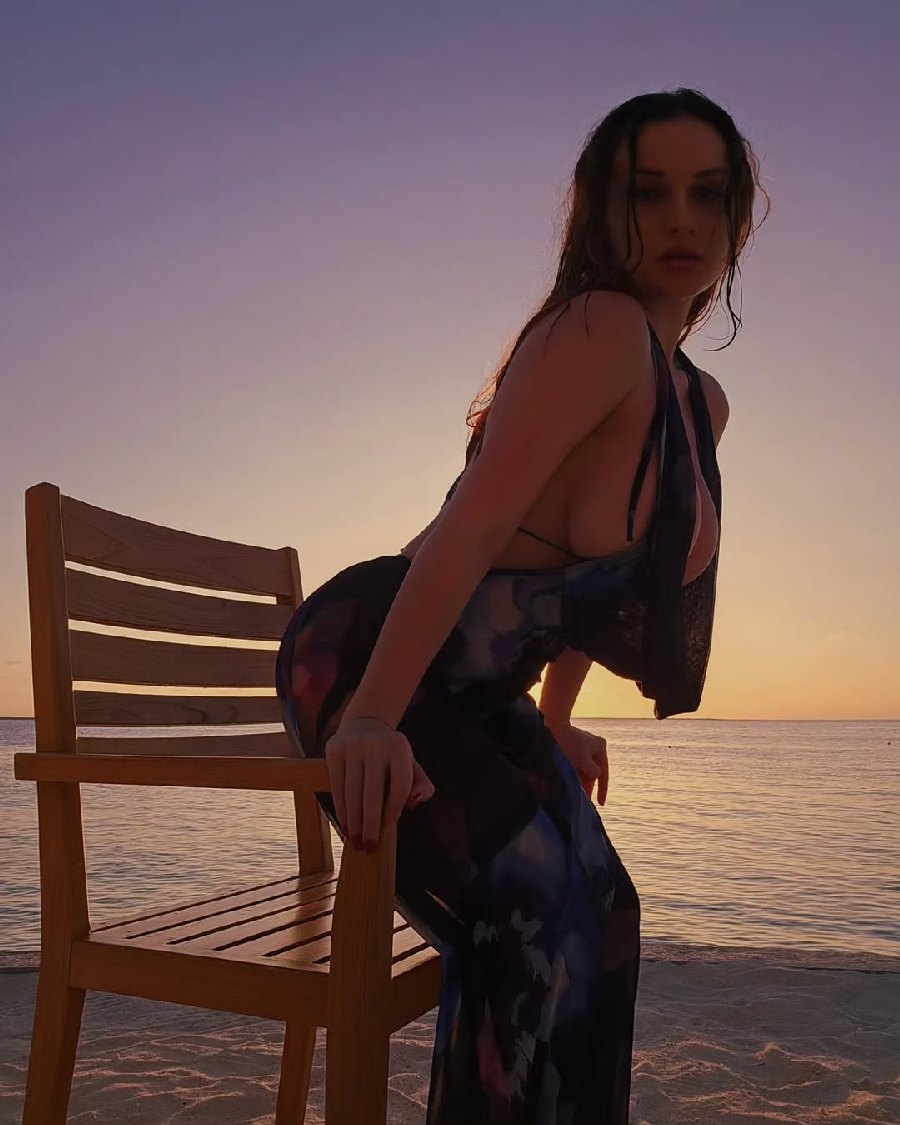 Sexy girl Miranda Faith nude in Lima